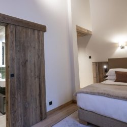 Bedrroms in Chalet Apartment Le Cygne Meribel Centre
