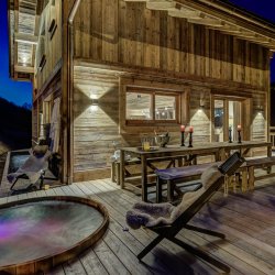 The fantastic Hot tub and terrace at Chalet Bergeronnette in Meribel Nantgerel