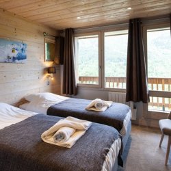 One of the bedrooms in Chalet Chardon Meribel