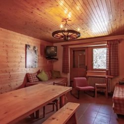 Sitting area in Chalet La Renarde, Meribel