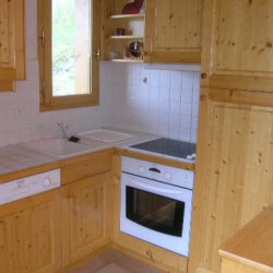 The kitchen area in Apartment Grand Duc Meribel