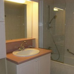 Bathroom in Chalet Vent de Galerne in Meribel