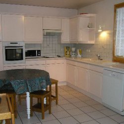 Spacious kitchen area in Chalet Vent de Galerne in Meribel